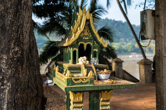Laos - Luang Prabang - Am Mekong