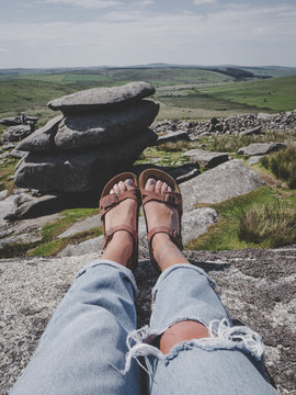 sandals ad views