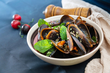 Italian Steamed Mussels cooked in Provencale style