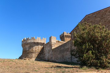 Die Festung von Populonia, Toskana, Italien