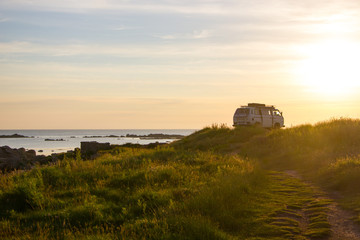 Camper an der Küste