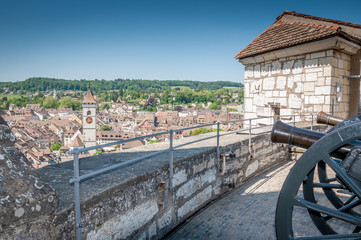 Fototapeta na wymiar Forteresse du Munot dominant Schaffhouse en Suisse