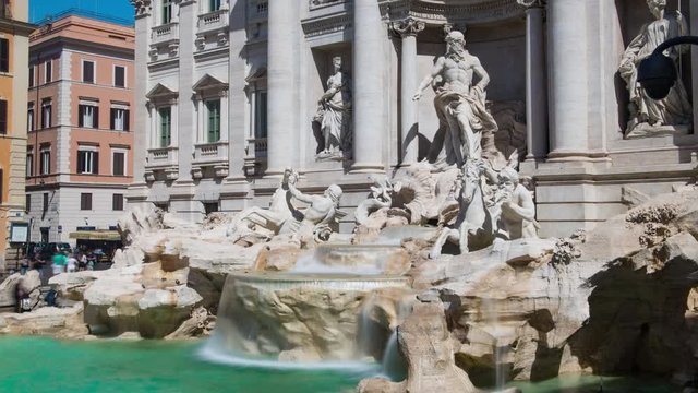 Trevi fountain in Rome timelapse in day light