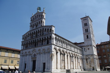 Lucca,chiesa,Toscana,religioso,facciata,turismo,Italia