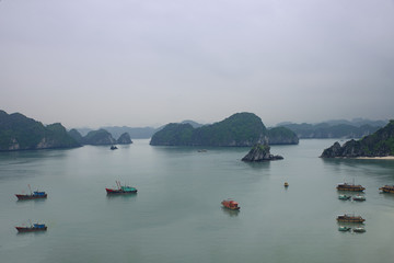 Fototapeta na wymiar Ha long Bay Landscape