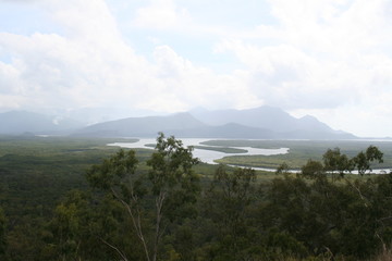 Fototapeta na wymiar hinchinbrook channel and island seen from mainland