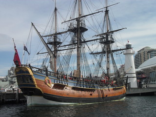 Fototapeta premium Historisches Schiff im Hafen von Sydney