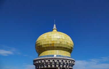 Da pena palace yellow dome against blue sky