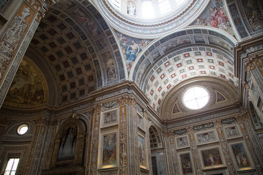 Mantova, interno basilica di Sant'Andrea