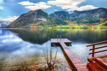 Poster Idyllic autumn scene in Grundlsee lake in Alps mountains, Austria © pilat666