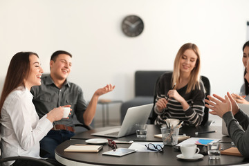 Fototapeta premium Young people having business meeting in office
