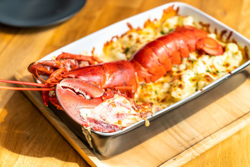 baked lobster with cheese