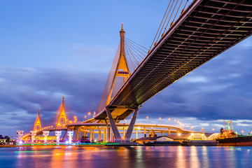 Fototapeta na wymiar Bhumibol bridge in Bangkok
