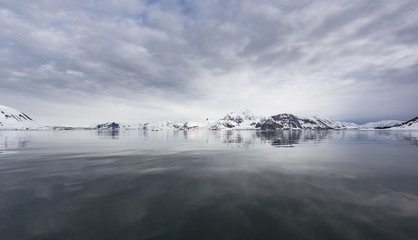 Wiosna na południowym Spitsbergenie © blackspeed