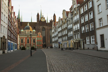 Fototapeta na wymiar St. Mary's Church and King's Chapel in the Old Town in Gdansk. Poland