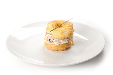 Zeppole salate farcite con ricotta, salame e pomodorini	