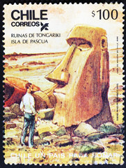 Giant head of Easter Island on chilean stamp