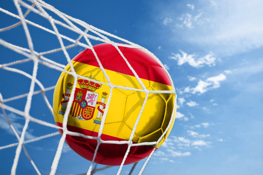 Fussball mit spanischer Flagge