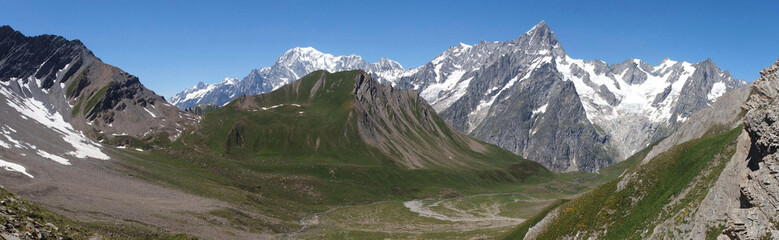 Alpy, Włochy, Tour du Mont Blanc - przełęcz Col de Malatra © Iwona