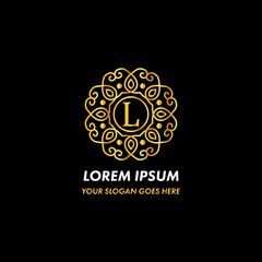 Fototapeta premium Monogram Letter L Logo Concept