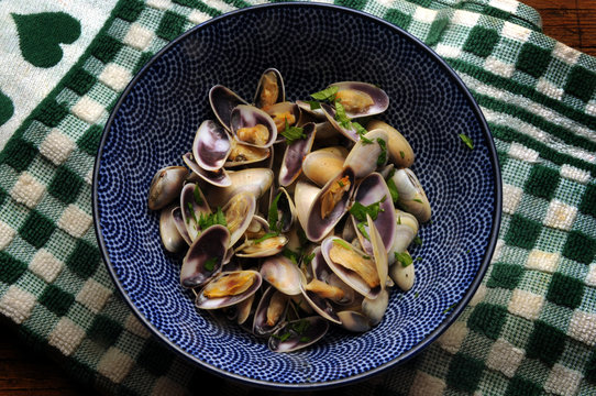 Saut&egrave; di telline Пассерование Donax trunculus Sauter cuisine Saut&eacute;ing Sautieren 소테 煸 Salteamento shellfish arselle 