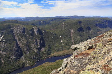 Fototapeta na wymiar Acropoles des Draveures, Hautes-Gorges-de-la-Rivière-Malbaie National Park