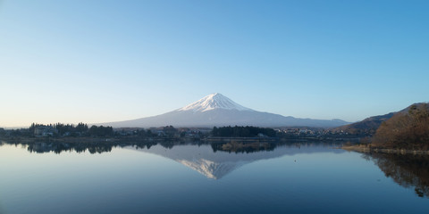 逆さ富士　河口湖　ドローン撮影