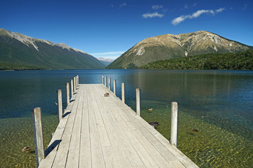 Wanderung am See in Saint Arnaud in Neuseeland