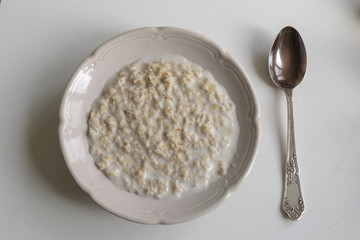 Hot oatmeal with cream.