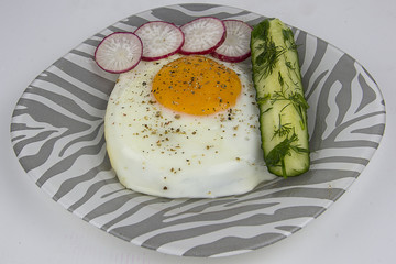 omelet cucumber radish