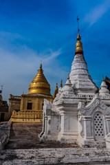 Fototapeta na wymiar The Shwezigon Pagoda or Shwezigon Paya, Nyaung-U, Myanmar