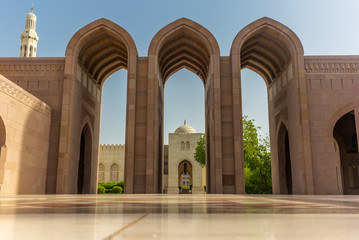 Arches and gardens of the Muscat Grand Mosque - 4