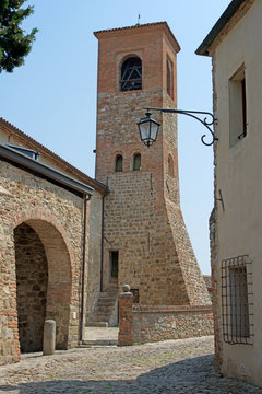 Arquà Petrarca, Euganei hills, loggia dei vicari, oratorio SS. Trinità