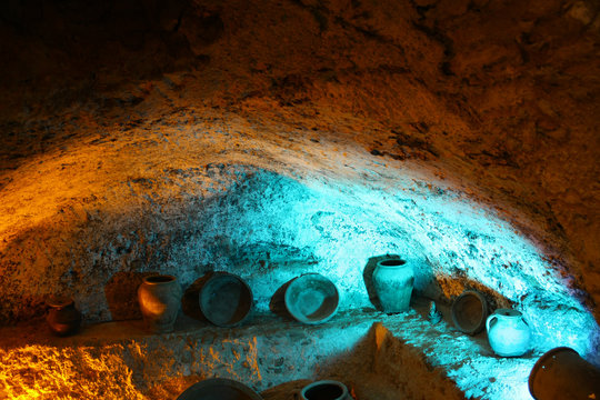 Cuevas de la Villa Requena, Valencia, Espa&ntilde;a