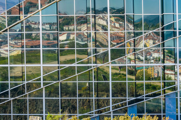 Obraz premium Mirror image in Santiago de Compostela, Spain