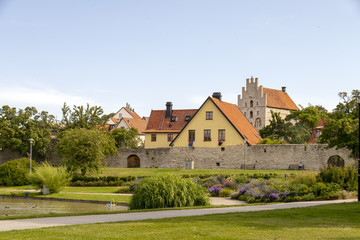Fototapeta na wymiar Almedalen is a park in the town Visby