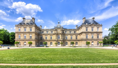 Luxembourg palace in Paris, France - obrazy, fototapety, plakaty