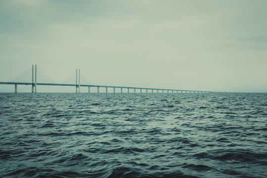 Fototapeta the oresund bridge between denmark and sweden