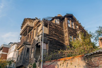 Fototapeta na wymiar Istanbul, Turkey, 22 October 2017: Old Istanbul Wooden Houses in the Uskudar district of Istanbul.