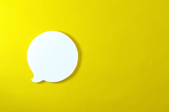 circle text bubble on yellow background