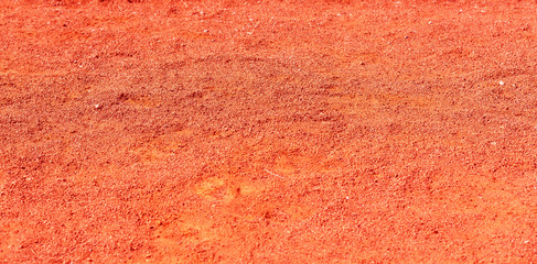 boulodrome, scories et terre ocre rouge