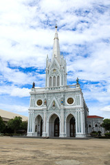 Fototapeta na wymiar Nativity of Our Lady Cathedral in Samut Songkhram, Thailand.