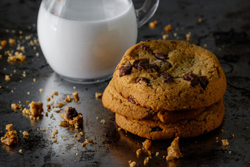 chocolate chip cookies