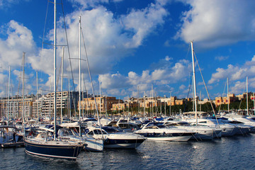 Fototapeta na wymiar Malta harbour
