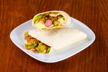 Tortilia with saucage