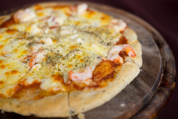 Shrimp pizza in the tray