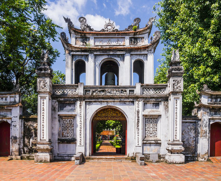 Main entrance gate to the Temple of Literature, Hanoi, Vietnam.
The temple hosts the Imperial Academy (Vietnam's first national university) and is dedicated to Confucius, sages and scholars

