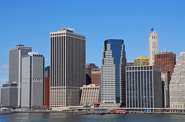 Fototapeta na wymiar Manhattan from the Bridge