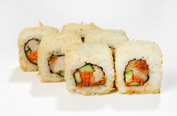 Warm rolls (tuna, masaga, omelet, cucumber, Tabajan sauce)