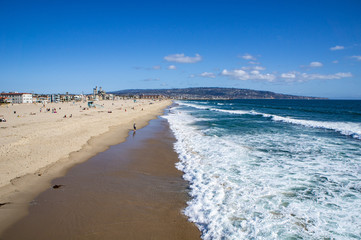 サンタ・モニカの波打ち際